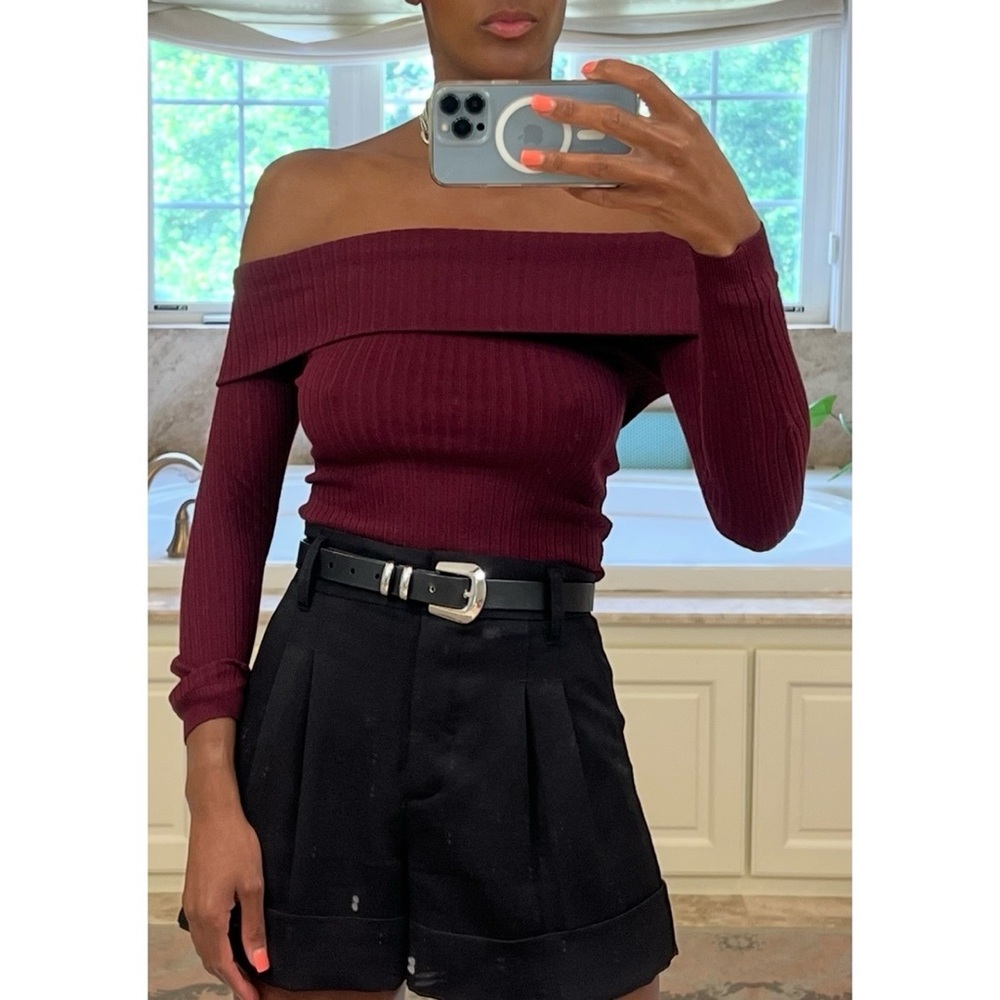 Ribbed Knit Off Shoulder Top